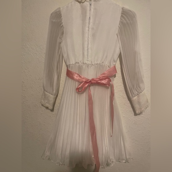 Vintage Union Made Girls Dress - Picture 3 of 10